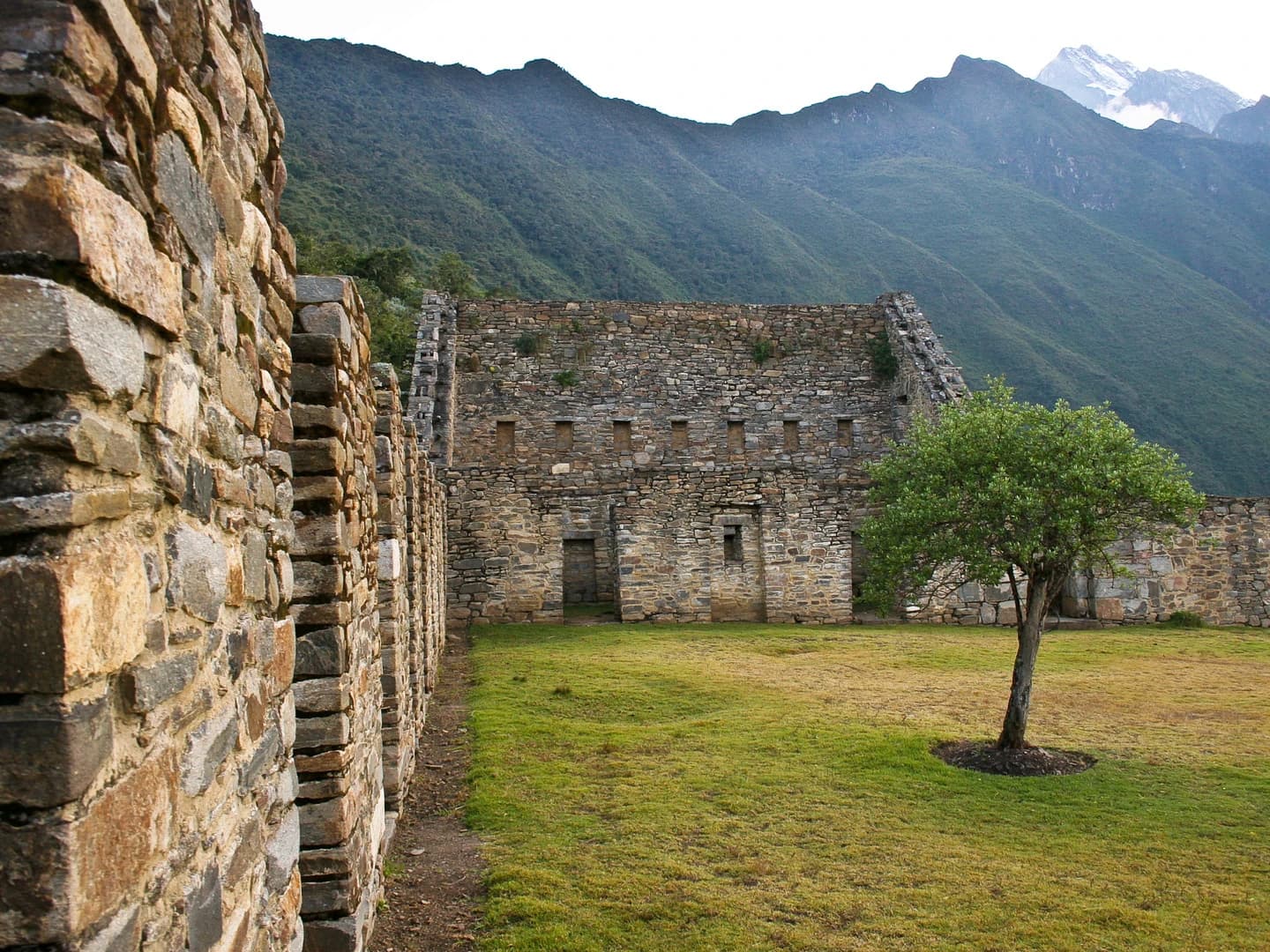 CHOQUEQUIRAO 4D/3N gallery