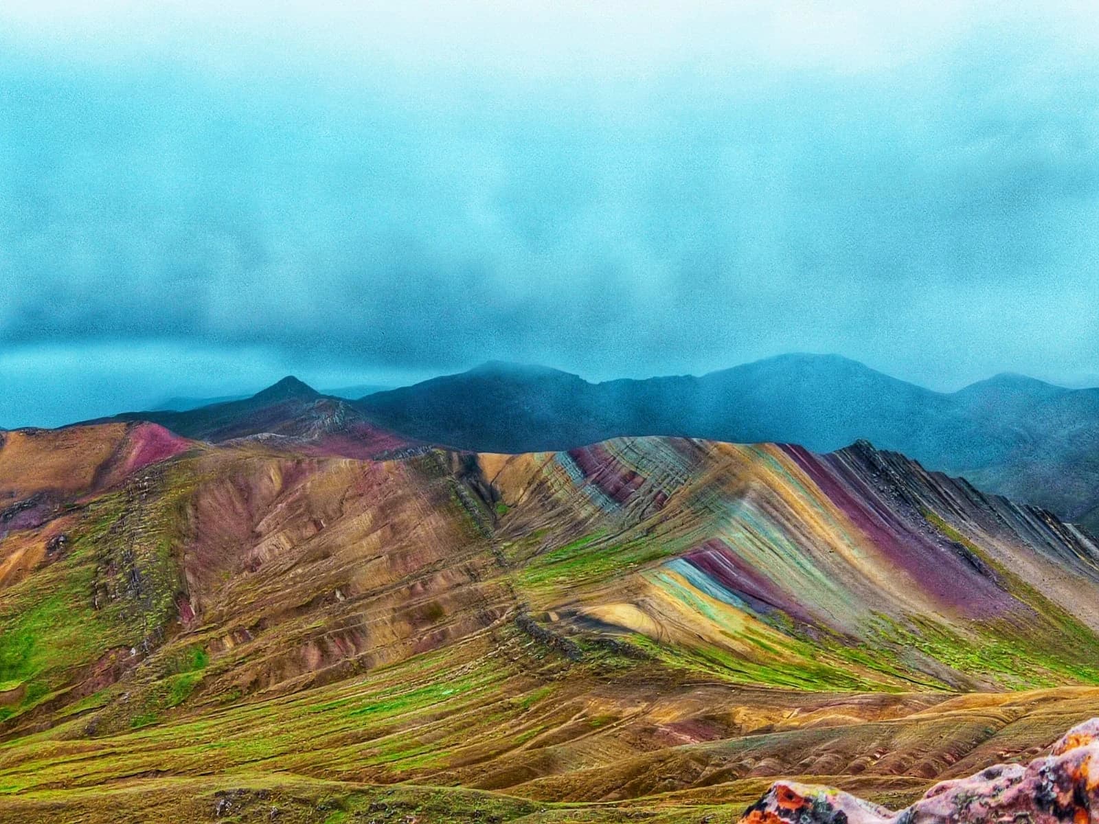 MONTAÑA DE COLORES PALCOYO — imagen temporal
