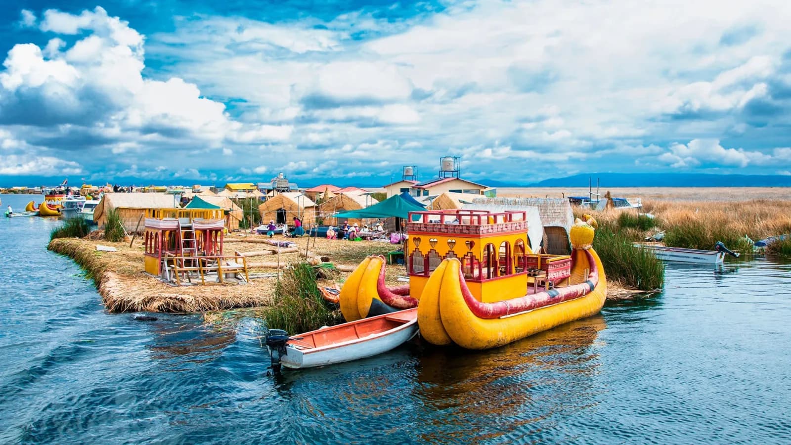 AMANTANI, UROS & TAQUILE 2D/1N