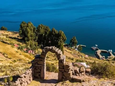 UROS & TAQUILE